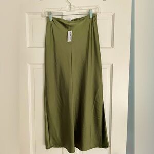 Satin MIDI skirt